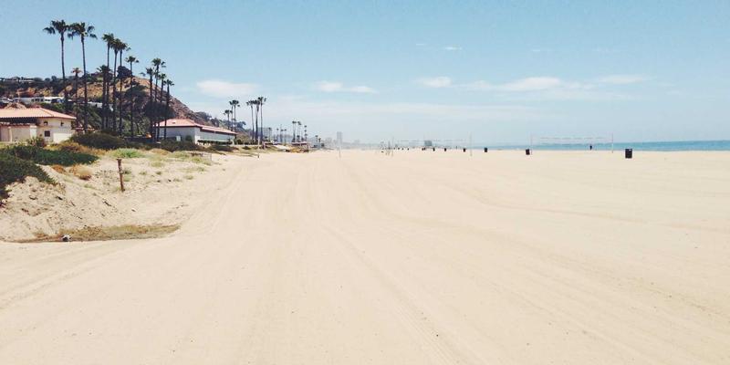 康森莱特：工业风与红色主题灯饰的领航者，以专利技术重塑定制照明市场格局