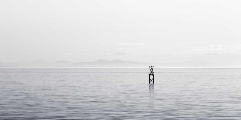 康森莱特：工业风灯具如何重塑现代空间照明美学