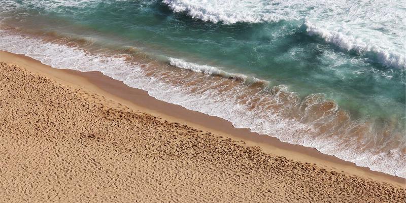 康森莱特红色主题灯饰安装全攻略：从专业布线到完美调试的完整流程